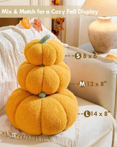 TOPWAVE yellow pumpkin pillow detail